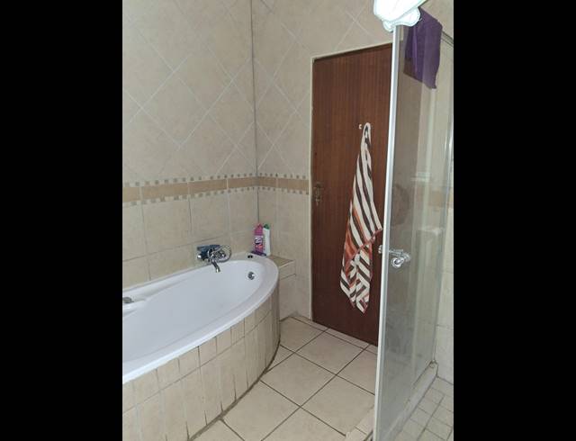 2 BEDROOM APARTMENT FOR SALE IN HEATHERVIEW